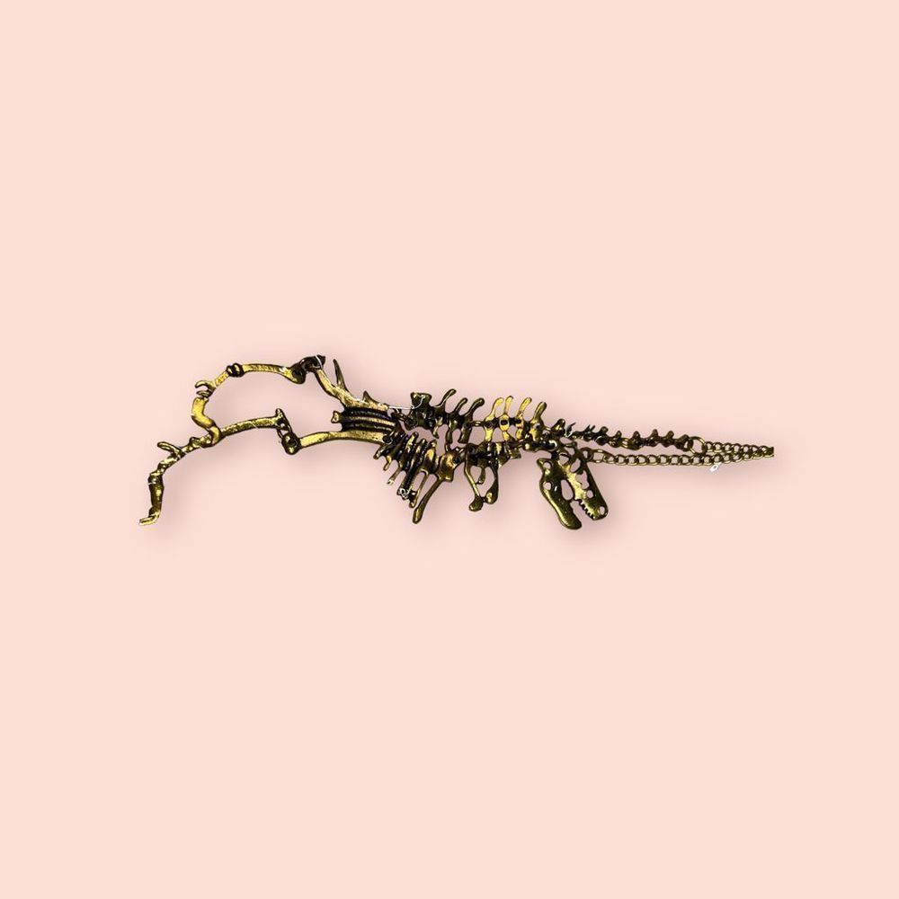 NWT Dinosaur Skeleton Necklace